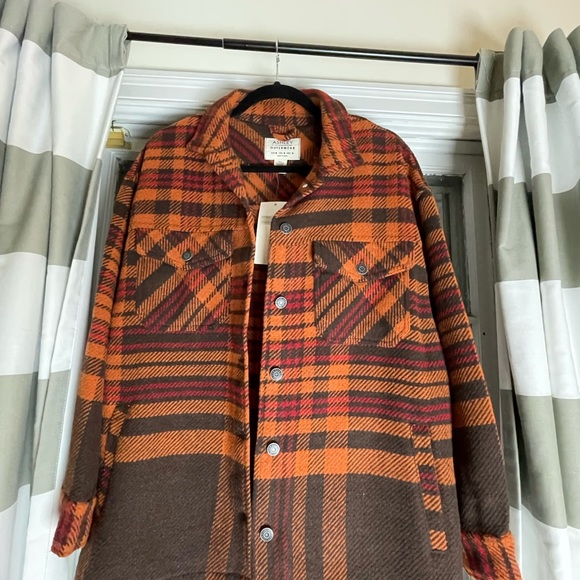 Ashley International Shacket with great detail and warm and cozy New Size M - Picture 12 of 14